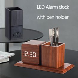 Desk Electronic Alarm Clock Hout Table LED Digitale wekker met penhouder geluid Gevoelige stille huizen Studieroom Decoratie ZL0344