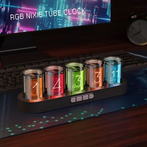 Horloges de table de bureau Horloge numérique à tube Nixie avec lumières LED RVB pour la décoration de bureau de jeu. Emballage de boîte de luxe pour idée cadeau. 231116