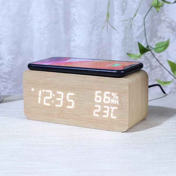 Relojes de mesa de escritorio para reloj humedad dormitorio de madera alarma carga termómetro Digital pantalla inalámbrica 231124