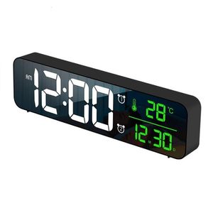 Horloges de table de bureau LED réveil numérique affichage de la température et de la date Snooze USB bande de bureau miroir horloge LED pour la décoration du salon 230508