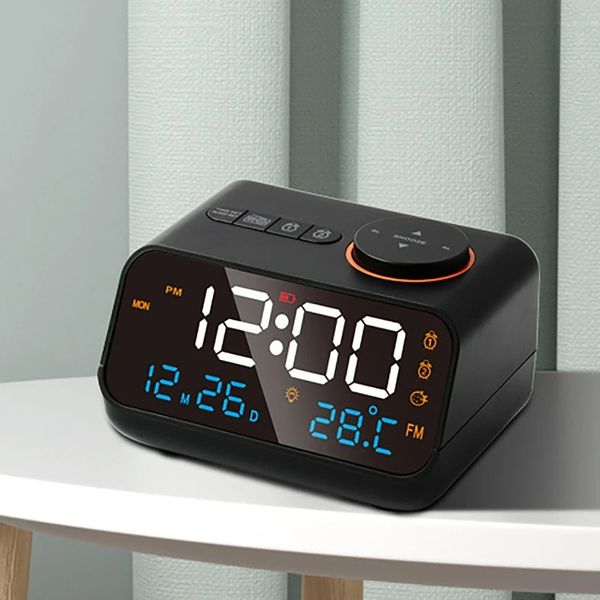 Relojes de mesa de escritorio Reloj despertador digital LED Mesa de reloj Relojes de escritorio electrónicos Despertador USB Radio FM Control acústico Detección Reloj despertador moderno 231017