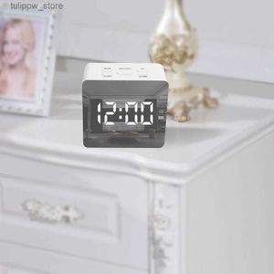Horloges de table de bureau Horloge miroir avec fonction Snooze Thermomètre Affichage LED numérique Horloge de bureau USB à piles Réveils de table de bureau L240323