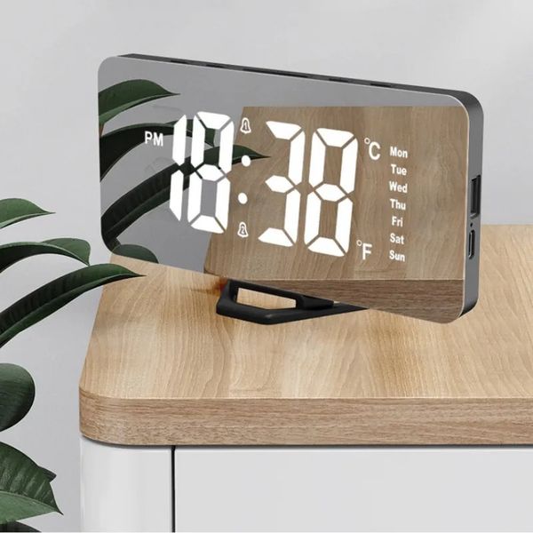 Horloges de table de bureau Miroir Réveil numérique Gradation automatique Mode nuit Tactile Snooze Charge de sortie USB Double LED électronique 231011