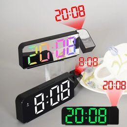 Horloges de table de bureau Miroir Rotation à 180 ° Réveil à projection numérique LED lumineuse Grande date Heure Température Électronique Plusieurs couleurs 231124