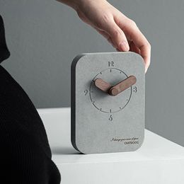 Relojes de mesa de escritorio Reloj de escritorio minimalista americano moderno Reloj de péndulo Dormitorio de estudiante Reloj de pared de cabecera creativo silencioso 7 colores Opcional 230523