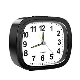 Horloges de table de bureau Réveils silencieux ORIA Horloges de table à piles sans tic-tac Horloge analogique lumineuse pour les gros dormeurs Voyage 230718