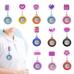 Table de bureau horloges de batterie rose Clip de poche montres montres avec de la seconde main sur la broche SILE FOB infirmière médicale insigne rétractable badge hang otyc0