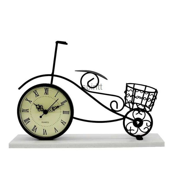 Desk Table Clocks Rural Table créative vélo cadre Photo maison bureau décoration ornement en fer forgé horloge de vélo forme voiture pendule horloge YQ240118