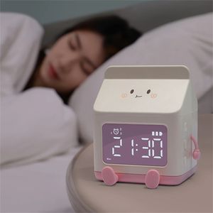 Horloges de table de bureau Trois ensembles d'alarmes Réveil numérique en plastique Lazy Man Snoozes 10mm Carton de lait Réveil Réveil électronique Batterie 231205