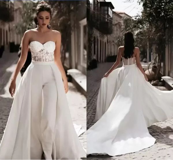 Tren desmontable Vestidos de novia Monos Sin tirantes Encaje Ver a través de la parte superior Espalda abierta Corte Tren Vestido de novia Vestidos de boda en la playa Recepción 2023