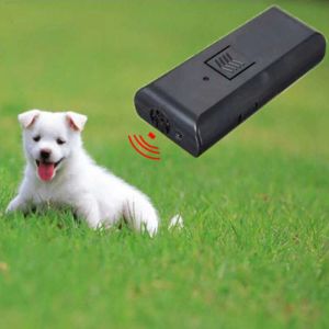 Dispositif anti-aboiement pour chien, répulsif ultrasonique pour chien, chasseur, arrêt des attaques d'animaux agressifs, répulsif avec lampe de poche LED, entraînement pour animaux de compagnie