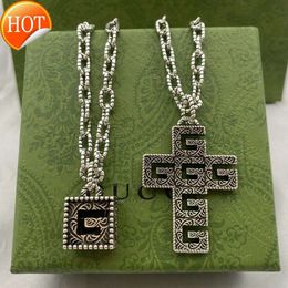 Pendentif croix rétro en argent thaïlandais antique de marque DF Chao avec motif carré g creux et collier plaqué noir pur fait à la main pour hommes et femmes