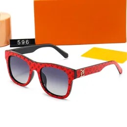 Dhgate Fashion Sunglasses Luxury Designes de soleil de luxe pour femme New Letter Temple Womens Sonnenbrille Summer Sunlight Sun Glasses Polarize Man Loisses Sport Shade
