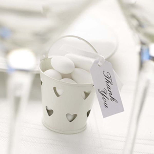 100 Uds. Cubos de hojalata de Color blanco con forma de corazón calado, Mini cubos para favores, Mini cubo, cajas de dulces, portapaquetes, suministros para recepción de bodas