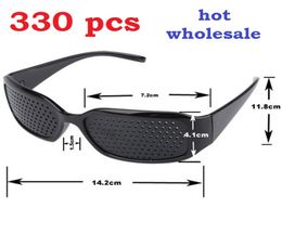 DHL 330 stuks nieuwe zwarte unisex oogzorg pin-hole brillen pinhole-bril oogoefening gezichtsvermogen verbeteren natuurlijke genezing1148179