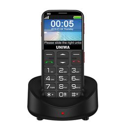 3G WCDMA Opladen Dock Senior Mobiele telefoons Handsfree 2.4Inch 2,5D 4G Bluetooth Cellphone Mini Mobiele Telefooncamera 1400 MAH TORCH SOS FM MP4 128MB VS EUROP VOOR PARANTENTEN