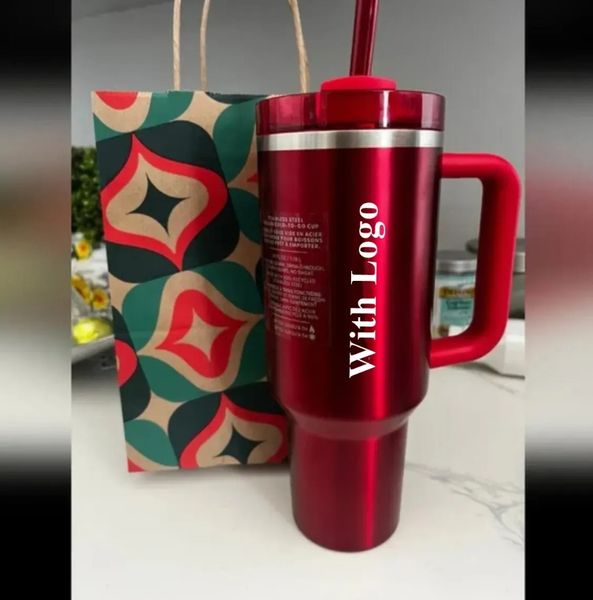 DHL Red Holiday Winter Cosmo Pink con logotipo 1: 1 Quencher H2.0 Vasos de acero inoxidable de 40 oz Tazas con mango de silicona Tapa y objetivo de paja Tazas de coche de San Valentín rojas 333