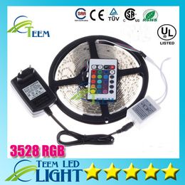 DHL RGB 3528 RGB CW WW GROENE 5M 300 LED-verlichting LED-lichtstrip Waterdicht 24 sleutels IR-afstandsbediening + 12V 2A-voeding