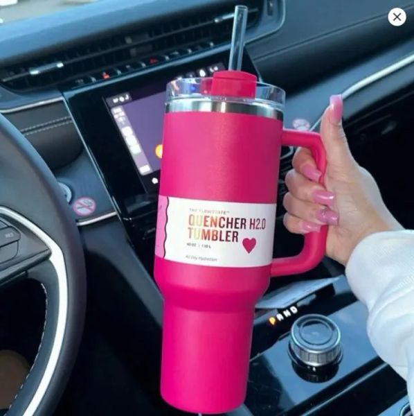 DHL vende bien 1: 1 Mismo THE QUENCHER H2.0 Cosmo Pink Parade VASO 40 OZ 304 tragos tazas de vino Regalo del día de San Valentín Botellas de agua Flamingo Target Red G0111