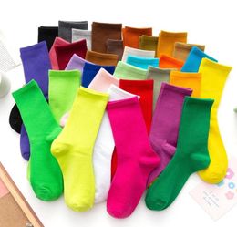 Dhl Stocking Femmes hommes 12 couleurs bassages genoues High Choques de mode Sports Football Cheerleaders longs Coton Multi Colo6741109