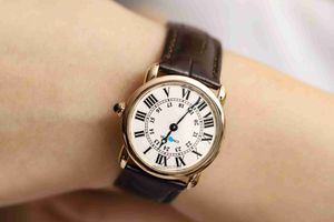 Kies werken Automatisch horloges Carter Solo Series 18K Gold Quartz Womens Watch W 6 8 0 1 5
