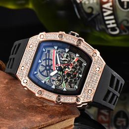 Diamond 3 broches Automatic Date Watch Limited Edition Men Watchs Top Brand Brand Luxury Full Fultured Quartz Watch Silicone Swet