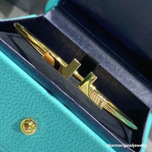 Pulsera de diamantes Luxe T Bracelet para mujeres Joyas de acero inoxidable Pequeño brazalete de oro Madre, pulseras de brazalete de brazaletes de dama de dama