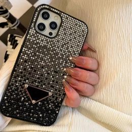 Diamond mobiele telefoon hoes luxe ontwerper telefoonhoesjes voor iPhone 13 12 11 Pro Promax XR X/XS 7/8 plus letter P Protect Shell Crystal Bling