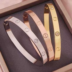 Diamond Design Men and Woman for Online Sale Water Gold Women Love Love Classic Wide étroit Lovers avec des bracelets originaux