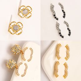 Boucle d'oreille en diamant classique marque Cletter Designer Stud femmes bijoux boucles d'oreilles en perles cadeaux d'amour Couple plaqué or Sier accessoires de mode