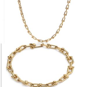 diamanten hart hanger ketting gouden hanger voor vrouwen Kettingen lichaam sieraden Dunne U-vormige hardware ontwerper paar mode watche240d