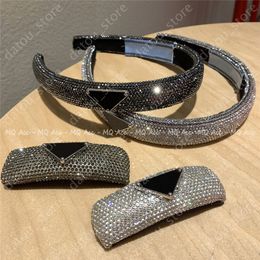 Diseñadores de marca de lujo de diamantes Cartas Banda para el cabello para mujeres Clips de cabello brillante material de cristal brillante con el logotipo de la etiqueta Barrette Jewelry