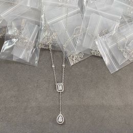 Diamant ketting mode klassieke klaver ketting elegant trui ketting ontwerp voor vrouwen houden van sieraden kristal parel strass turquoise kettingen niet bruiloft