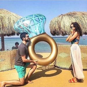 Diamanten Ring Hart Opblaasbaar Zwembad Vlottervlot voor Engagement Water Party Lounge Strand Speelgoed Po Props Volwassenen Kinderen 240223