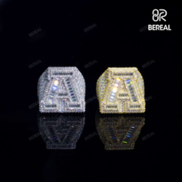 Ajuste de diamantes925Custom Iced Out VVS Moissanite Baguette Diamond Hip Hop Anillo con letra inicial 925 Plata 10k 14k Oro real Hiphop Joyería para hombres