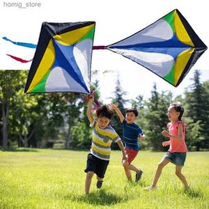 Kite en forme de diamant long kite coloré volant coloré Kite Easy to Fly Childrens Masting Kite Améliore la coordination Y240416QQL4