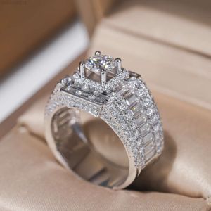 Diamond Square herenring sieraden Hip Hop 14k 18k vergulde Micro Pave Moissanite trouwring van de fabrikant uit Vietnam