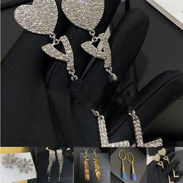 Pendientes de botón de diamante Joyas de diseñador Pendiente de plata de moda para dama Mujer Fiesta Espárragos Aros Compromiso de boda para novia Caja