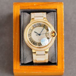 Diamond Watch Automatic Mechanical 2836 Movie Mens Watches 42 mm Sapphire Femmes étanche-bracelet Montre de Luxe
