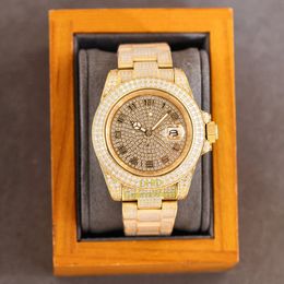 Diamond Watches 40 mm Gold Full Mens Womens Eta 2824 Mouvement mécanique Automatique montre 904L Bracelet en acier 200m Wrists Wristproals 835654