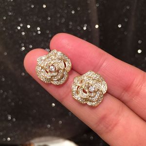 Boucles d'oreilles en diamant zircone fleur de camélia, nouvelles boucles d'oreilles à la mode chic pour femmes et filles, tige en argent S925