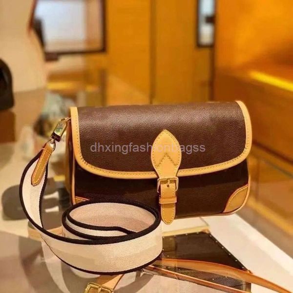 Diane Bag Fashion Femmes 24 cm Sac Brand Design Sac à bandoulière pour femmes sacs Hands Sacs Lady Messenger Designers de luxe Crossbody Tote Wallet