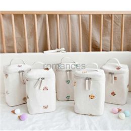 Bolsas de pañales 13.5x9.5x21 cm Bebé Bear Bear Heat Preservation Mommy Bag Childrens Bento Food Milk Diapers D240430