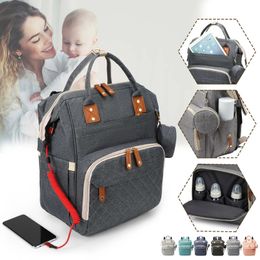 Luiertassen Babytas Rugzak Multifunctioneel Waterdicht Mummie met USB Ontwerp voor reizen Groot Moederschap Aankleedkussen 231007