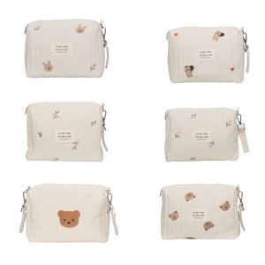 Sacs à couches Sac Landau Poussette Organisateur Ours Broderie Multifonctionnel Nappy Allaitement Maman Voyage Maquillage Pochette 230328