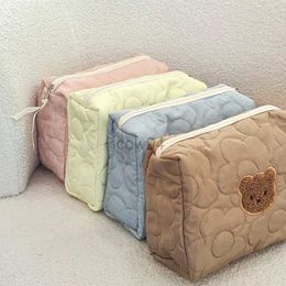 Sacs à couches broderie Baby Nappy Sac Pousteille de couches Sacs de couches ours Coulonneur Couleur portable Organisateur de toilette Portable Mommy Sac pour maman D240429