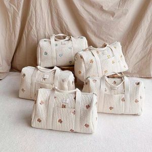 Sacs à couches Sac de maternité de grande capacité pour bébé sac à couches né organisateur hôpital maman sac matelassé Nappy voyage épaule sac à bagages 230825