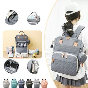 Bolsas de pañales USB Diseño Momia bolsa Cuidado del bebé Gran capacidad Mamá Mochila Maternidad Mojado Impermeable Embarazada 230317