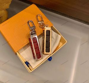 Dés détachables porte-clés lettre de haute qualité en métal fait à la main unisexe concepteur porte-clés hommes femmes pendentif modèle voiture porte-clés bijoux accessoires