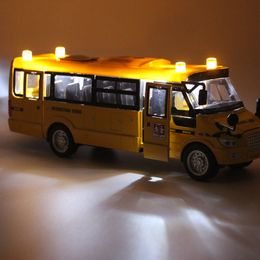 Jouet modèle de bus scolaire jaune en alliage moulé sous pression, échelle 1:32, son léger, musique, traction, ornement, cadeau d'anniversaire pour enfant de Noël, collection, 2-2